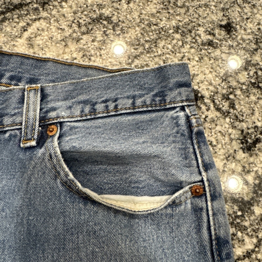 Levis 501 Jeans Mens 36x29 Blue Denim Pants Button Fly Straight Classic Faded‎ - Picture 9 of 16